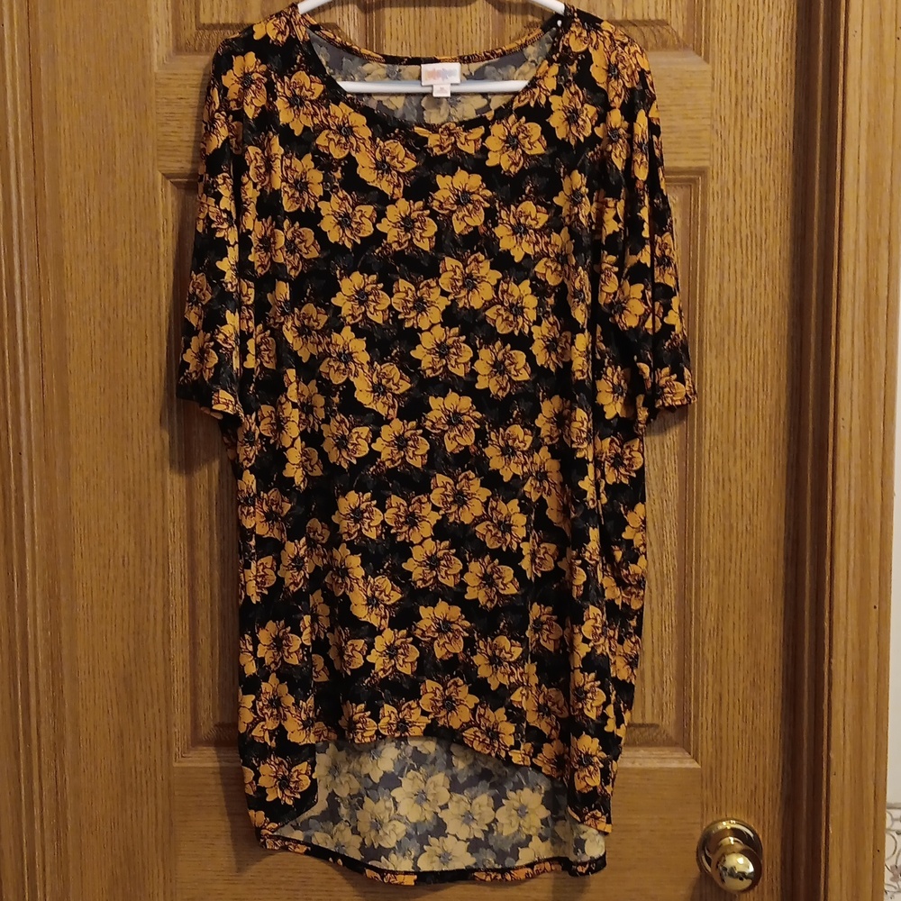 Black And Orange/Yellow Floral Print Women's Top MEDIUM Lularoe